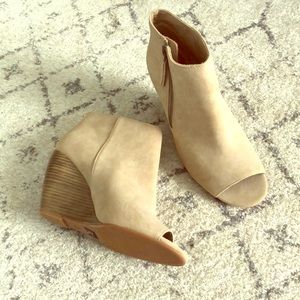 BC Footwear ankle bootie